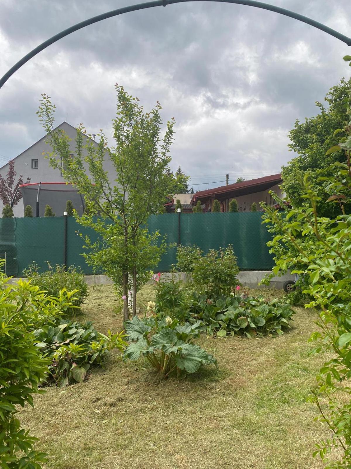 Podkrovi S Koupelnou Svinarov Zewnętrze zdjęcie